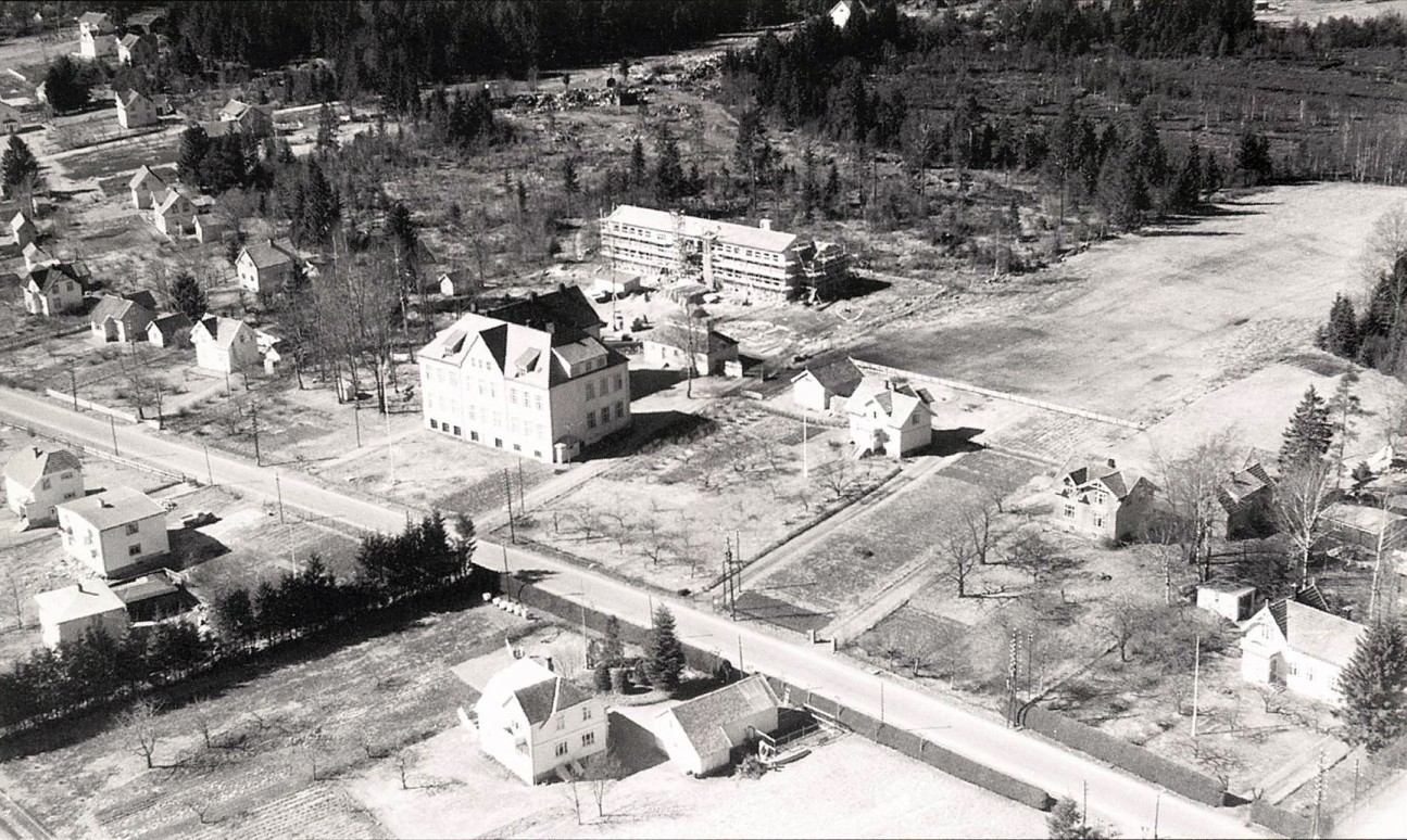 Haukerød skole - flyfoto