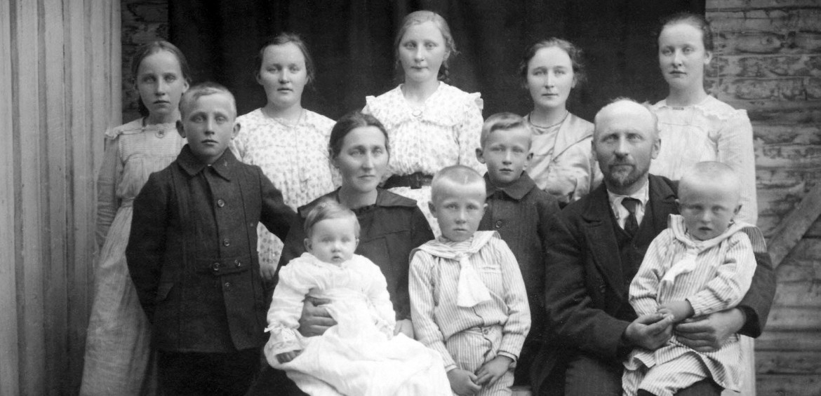 Familie på Bøstrand 1919 - fra privat album