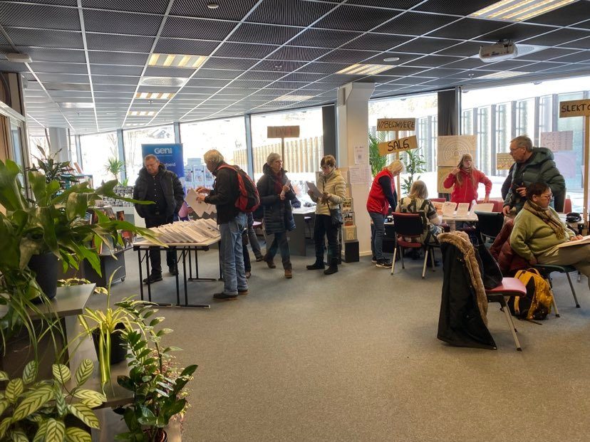 Godt besøkt slektsdag på Kongsberg bibliotek
