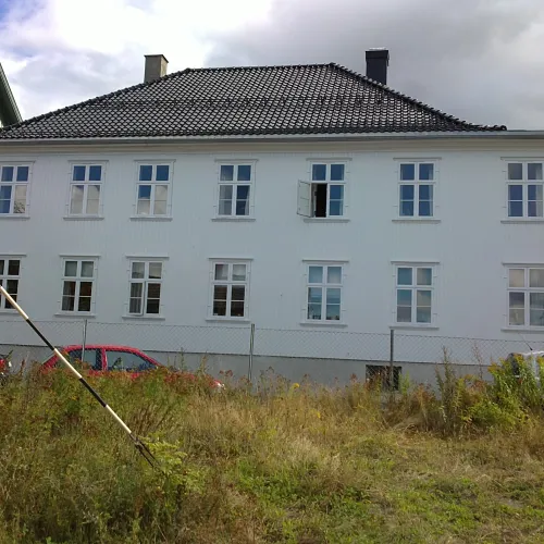 Larvik kommunale pikeskole i Kirkestredet 6