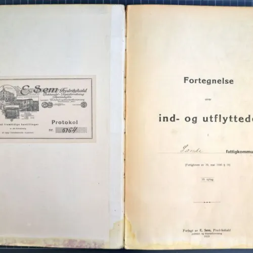 Foside til flytteprotokoll fra Sande i Vestfold