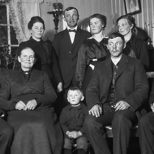 Familie i stuen