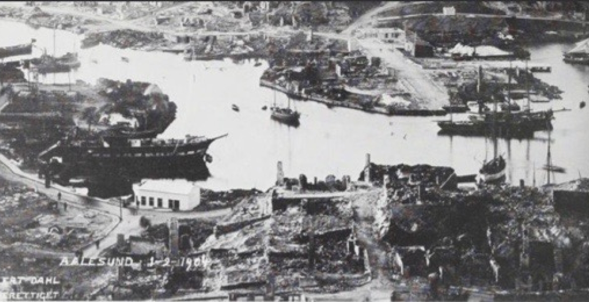 Ålesund etter brannen i 1904